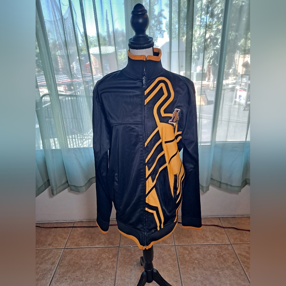 UNK Blue Label NBA Los Angeles Lakers Full Zip Jacket Size Medium.